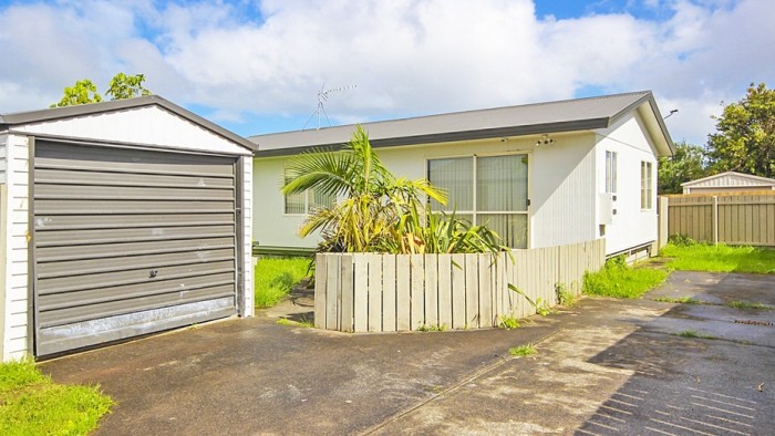 17B Templeton Place, Clendon Park, Manukau City, Auckland New Zealand