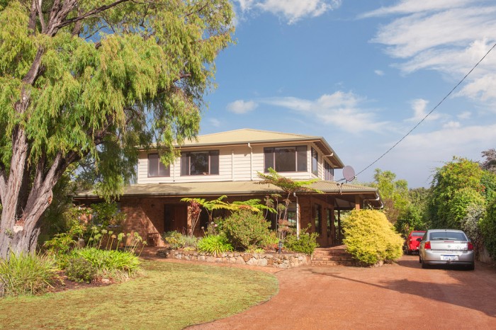 14 Elva St, Margaret River WA 6285, Australia