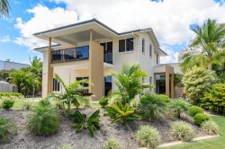 23 Lighthouse Dr, Boyne Island QLD 4680, Australia