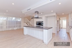 1 Tuttlebee Terrace Mosman Park WA 6012, Australia