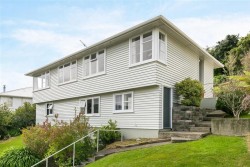 3 Taylor Terrace, Tawa, Wellington New Zealand