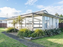 8 Elder Grove, Paraparaumu, Kapiti Coast, Wellington, New Zealand