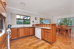 42 Amaroo Avenue, Mount Colah, NSW 2079, Australia