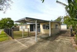 17 Fernleigh Ave, Andergrove QLD 4740, Australia