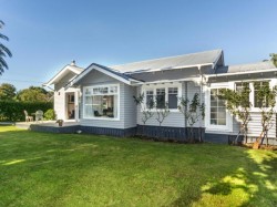 12 Oneroa Road, Wainui, Gisborne 4010, New Zealand