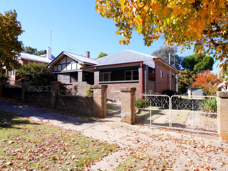 139 Fitzroy Street, Cowra, NSW, Australia