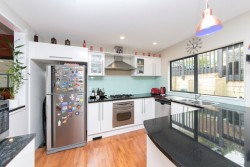 28a Stephen Lysnar Place, Hillsborough, Auckland, New Zealand