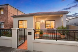 52 Napoleon Street, Mascot, NSW, Australia