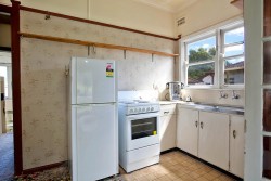 84 Inch Street, Lithgow, NSW 2790, Australia