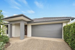 15 Magnetic Terrace, North Lakes, QLD 4509, Australia