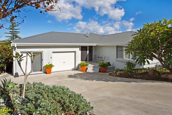 64 Minnamurra Street, Kiama Downs, NSW 2533, Australia