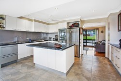 54 Oxley Avenue, Kiama Downs, NSW 2533, Australia