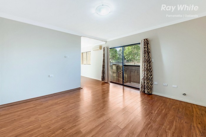 4/25 Portico Parade, Toongabbie, NSW 2146, Australia