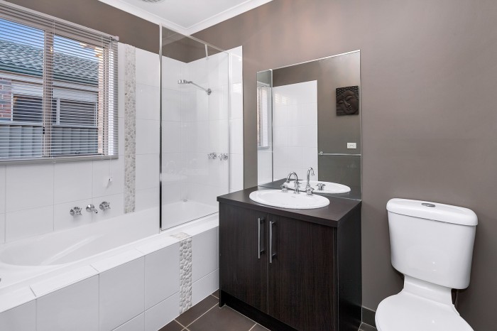 22 Rorey Street, Delacombe, VIC 3356, Australia