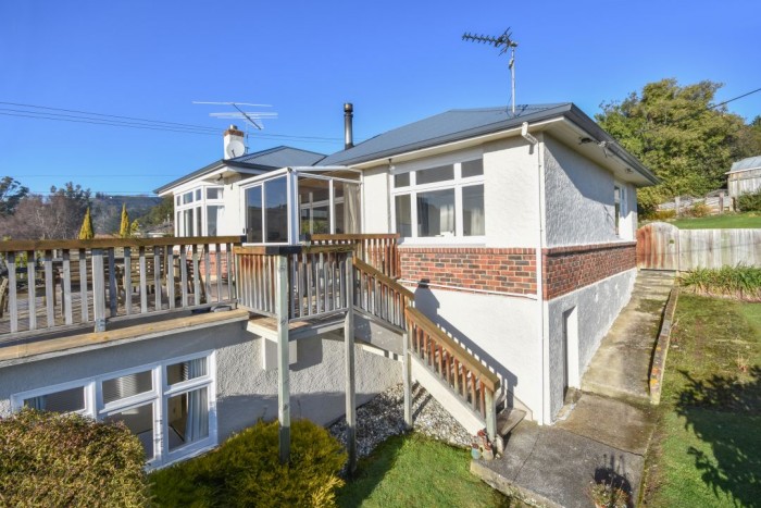 2 Tweed Street, Kinmont, Dunedin, Otago, New Zealand