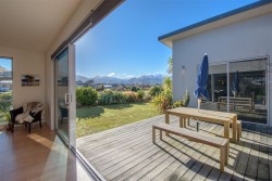 7 Nerin Square, Lake Hayes Estate, Queenstown, Otago, New Zealand