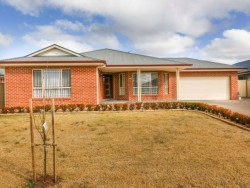 21 Gillmartin Drive, Griffith NSW 2680, Australia