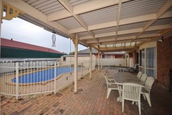 337 Shirleen Cres, Lavington NSW 2641, Australia