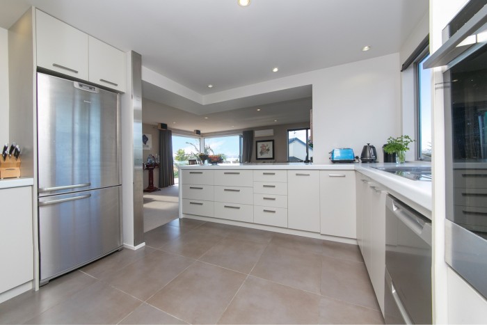 28B Spinnaker Dr, Te Atatu Peninsula, Waitakere City 0610, New Zealand