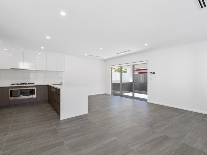 7 Corbett St, Scarborough WA 6019, Australia