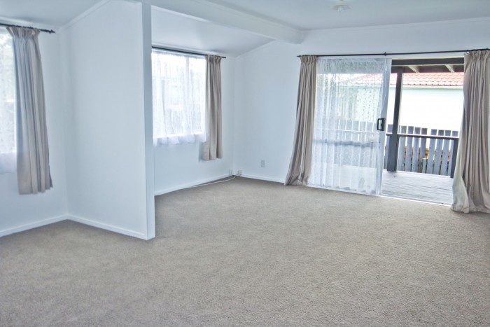 27 Selak Pl, Glen Eden, Waitakere City 0602, New Zealand