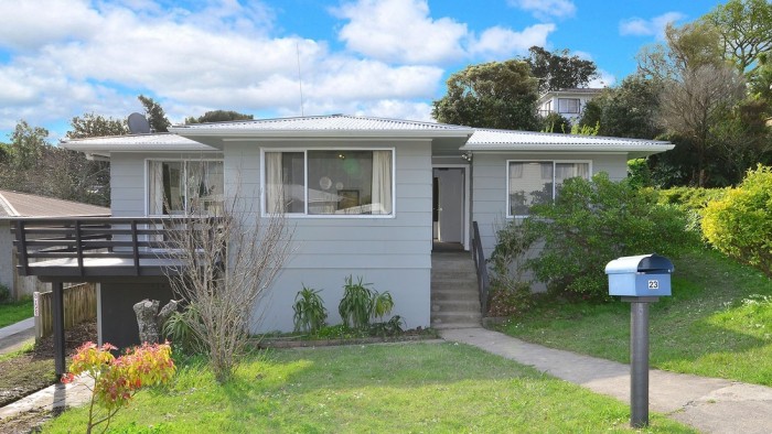 23 Sispara Pl, Beach Haven, Auckland 0626, New Zealand