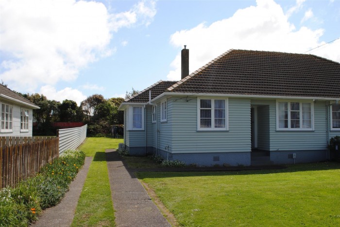 19 Collins Street, Hawera 4610, Taranaki, New Zealand