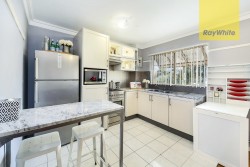 8/84 Pitt Street, Granville, NSW 2142, Australia