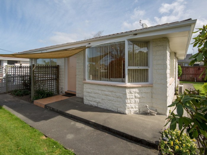 2/1 Raleigh Street, Bishopdale, Christchurch city, Canterbury, New Zealand