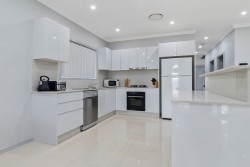 15A Templeton Crescent, Moorebank, NSW 2170, Australia