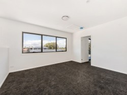 1+2/24 Barnard Street, Biggera Waters, QLD 4216