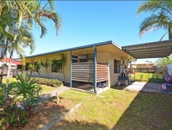 89 Pulgul St, Urangan QLD 4655, Australia