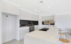 5 Faulkner Way Edmondson Park NSW 2174 Australia