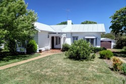 8-10 Foam Street, Rosebud, VIC 3939, Australia