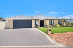 3 Iduna Rd, Wandina WA 6530, Australia