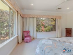 306 Carradine Rd, Bedfordale WA 6112, Australia