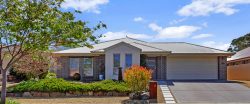 11 Fairweather Dr, Strathalbyn SA 5255, Australia