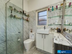 1/71 Kelvin St, Maylands WA 6051, Australia