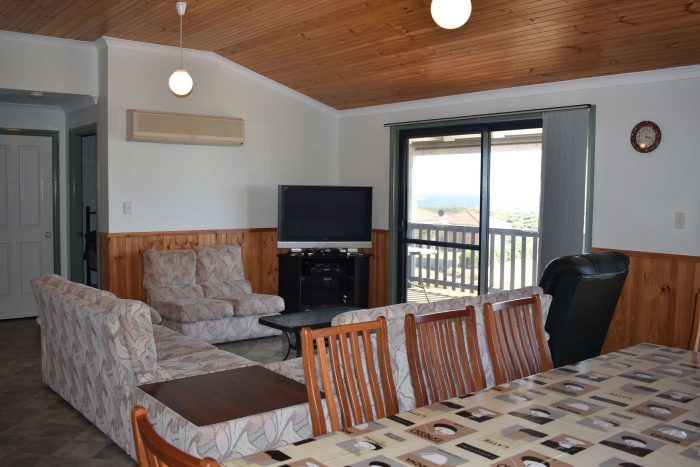 10A LARWOOD Elbow Seabird WA 6042 Australia