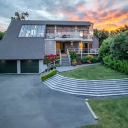 20 Amherst Place, Cashmere, Christchur­ch City, Canterbury, 8022, New Zealand