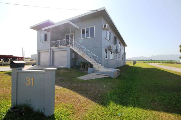 31 Halifax Rd, Ingham QLD 4850, Australia