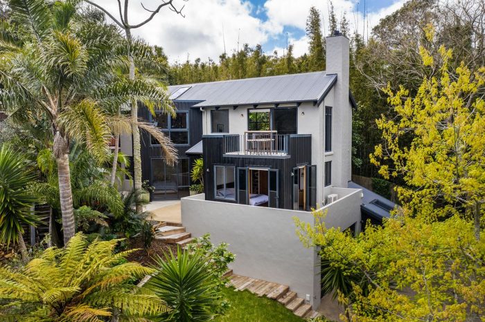 23 Hebe Place, Birkenhead­, North Shore City, Auckland, 0626, New Zealand