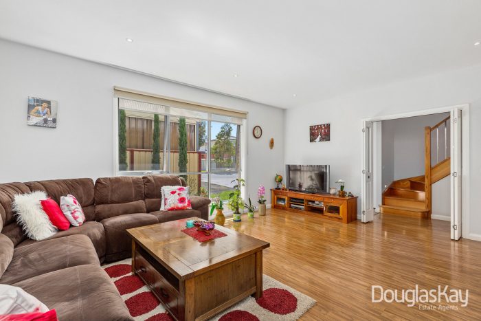 33 Gertrude St, St Albans VIC 3021, Australia