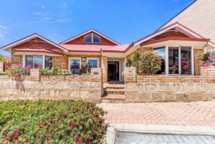 16 Shoveler Terrace JOONDALUP WA 6026 Australia