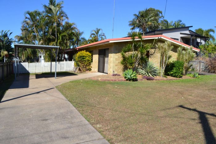 43 Crawford Drive Dundowran QLD 4655 Australia