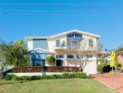 35 Cromarty Rd, Soldiers Point NSW 2317, Australia