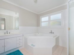 35 Cromarty Rd, Soldiers Point NSW 2317, Australia