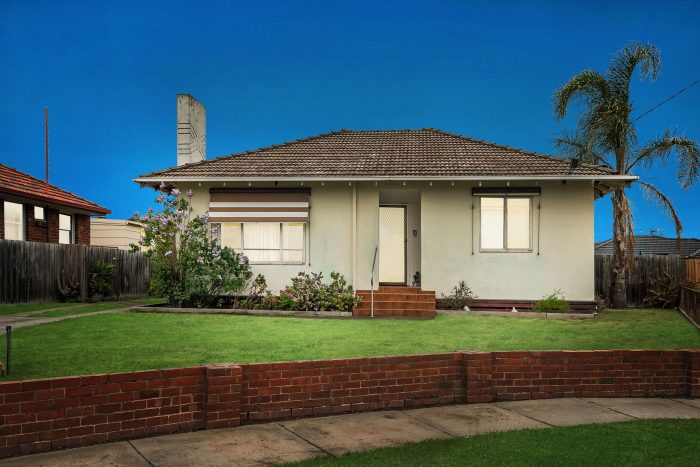 33 Laha Crescent Preston VIC 3072 Australia