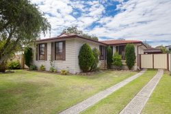 5 Lukela Ave, Halekulani NSW 2262, Australia