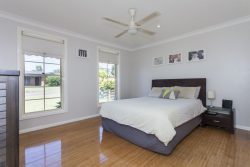 14 Mountain Ash Cl, Medowie NSW 2318, Australia